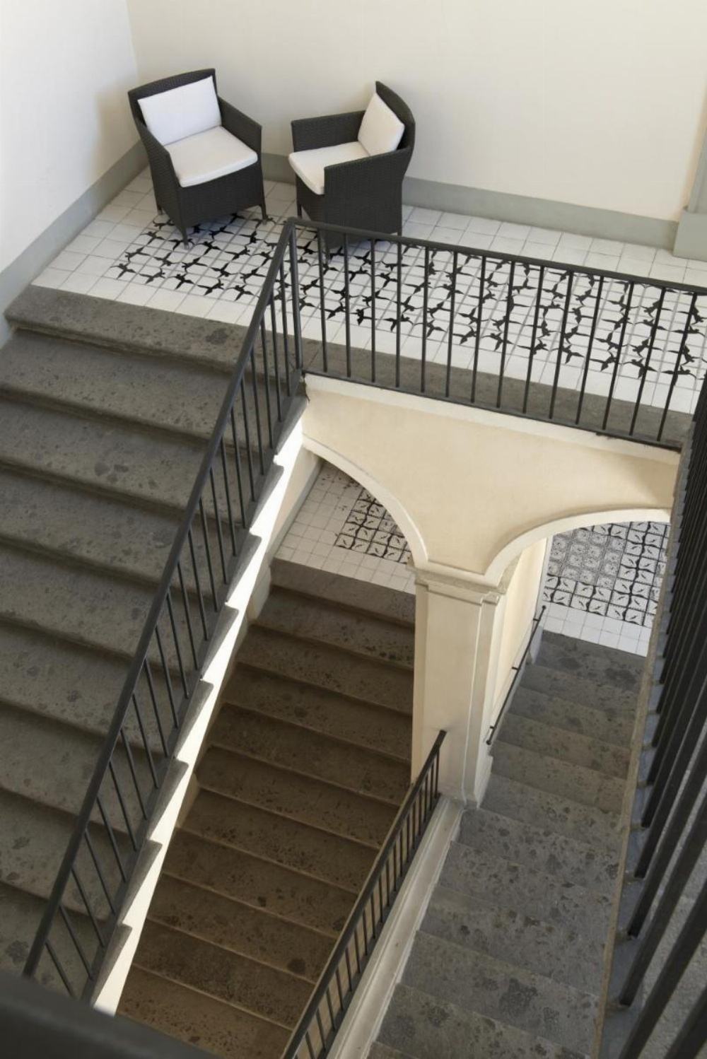Palazzo Caracciolo Naples Image 6