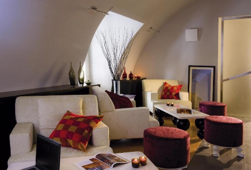 Palazzo Caracciolo Naples image 9